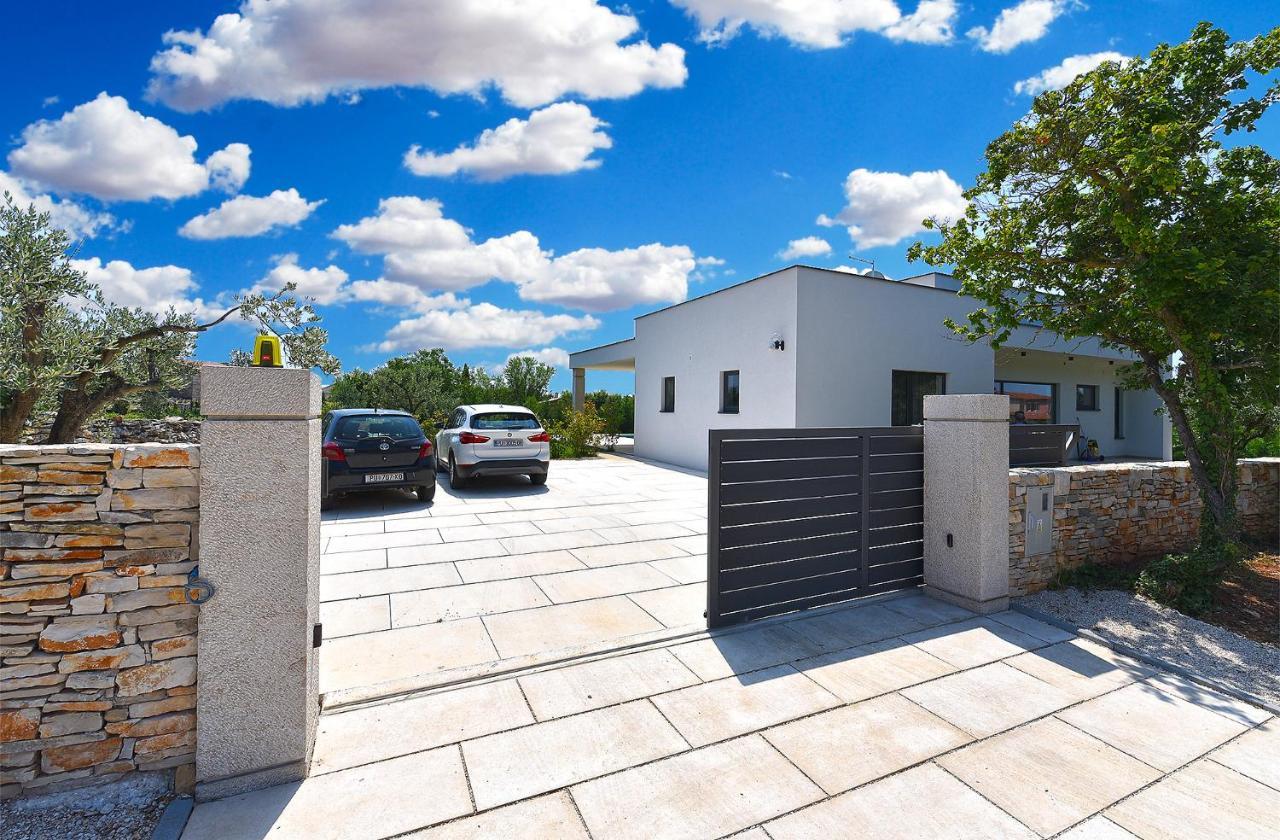 Holiday home House Bijazici 2117 *